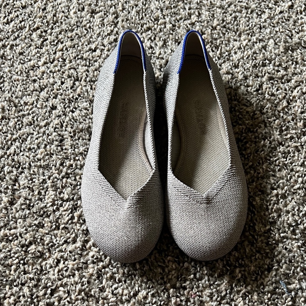 Rothy’s platinum metallic size 8.5